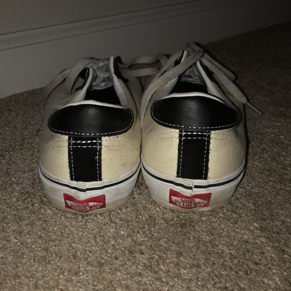 Vans - Picture 2 of 3